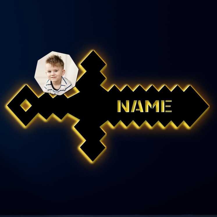 Schwert Pixelschwert - Pixel Wand Deko Schwert Mit Foto auf Holz gedruckt personalisiert Name - Geschenke (Optional) Led