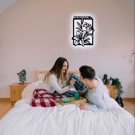LEON FOLIEN Led RGB Lieblingsplatz mit Blumen Wanddeko Schriftzug - Richtfest Einzug Deko Geschenk Wohnzimmer Flur Schlafzimmer